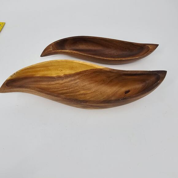 Set of 2 Vintage Genuine Monkey Pod Wood Hand Crafted Large Leaf Dish Bowls - Picture 2 of 9